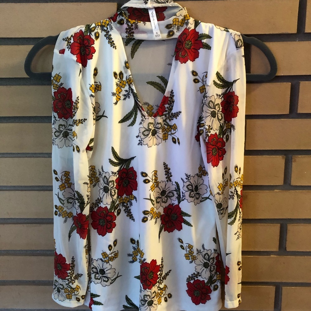 Long Sleeve Mock Neck Top